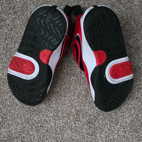 Nike Kids Sneakers Red/White US 11C Lightweight Breathable Mesh Durable Grip V - Picture 6 of 6